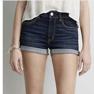 85- American Eagle Super Stretch  Shortie Women's size 6
